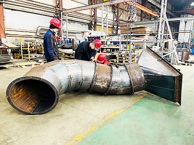Сверхмощный стальной трубопровод